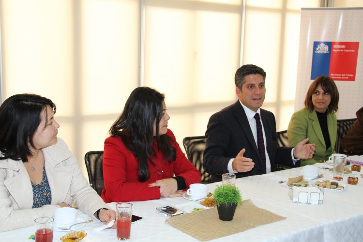 COMITÉ REGIONAL PARA LA ERRADICACIÓN DEL TRABAJO INFANTIL HACE POSITIVO BALANCE EN SU GESTIÓN 2016 COMITÉ REGIONAL PARA LA ERRADICACIÓN DEL TRABAJO INFANTIL HACE POSITIVO BALANCE EN SU GESTIÓN 2016
