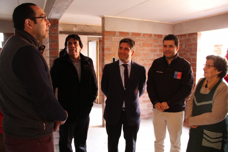 INICIA ENTREGA DE SUBSIDIOS DE RECONSTRUCCIÓN PARA VIVIENDAS CON DAÑO IRREPARABLE INICIA ENTREGA DE SUBSIDIOS DE RECONSTRUCCIÓN PARA VIVIENDAS CON DAÑO IRREPARABLE
