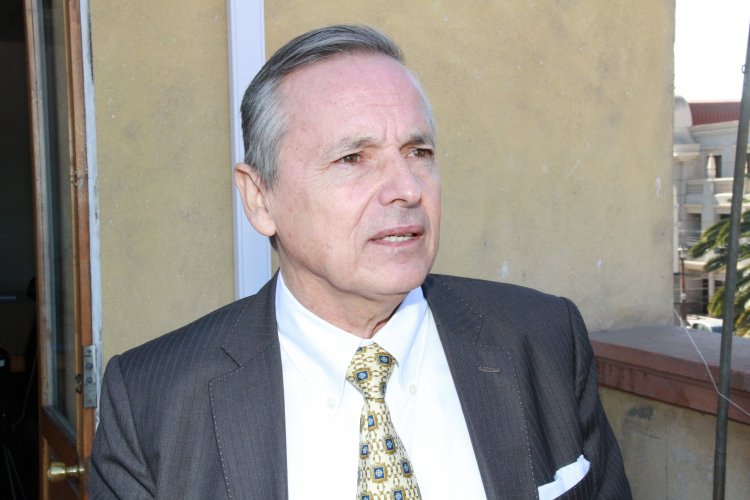 EX GOBERNADOR DE ELQUI ROLANDO CALDERÓN ASUME COMO JEFE DE GABINETE EN INTENDENCIA EX GOBERNADOR DE ELQUI ROLANDO CALDERÓN ASUME COMO JEFE DE GABINETE EN INTENDENCIA