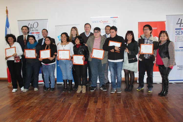 AUTORIDADES DE TRABAJO Y SENCE DESTACAN VENTAJAS DEL +CAPAZ EN VISITA A REGIÓN DE COQUIMBO AUTORIDADES DE TRABAJO Y SENCE DESTACAN VENTAJAS DEL +CAPAZ EN VISITA A REGIÓN DE COQUIMBO