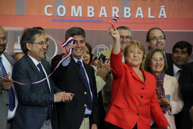 PRESIDENTA BACHELET INAUGURA ESCUELA AMÉRICA COMO UN HITO EN LA EDUCACIÓN PÚBLICA DE LA REGIÓN DE COQUIMBO PRESIDENTA BACHELET INAUGURA ESCUELA AMÉRICA COMO UN HITO EN LA EDUCACIÓN PÚBLICA DE LA REGIÓN DE COQUIMBO