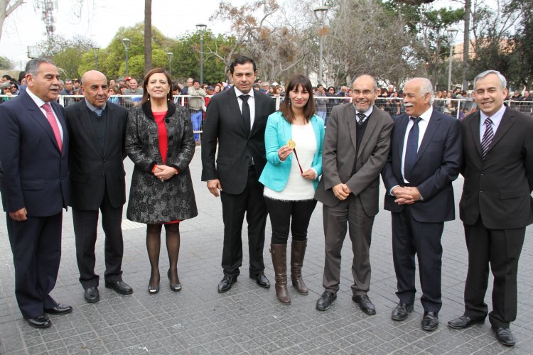 LA SERENA REALIZA RECONOCIMIENTO PÓSTUMO A GABRIELA MISTRAL SOLICITADO POR INTENDENTE EN ANIVERSARIO 472 DE LA COMUNA LA SERENA REALIZA RECONOCIMIENTO PÓSTUMO A GABRIELA MISTRAL SOLICITADO POR INTENDENTE EN ANIVERSARIO 472 DE LA COMUNA