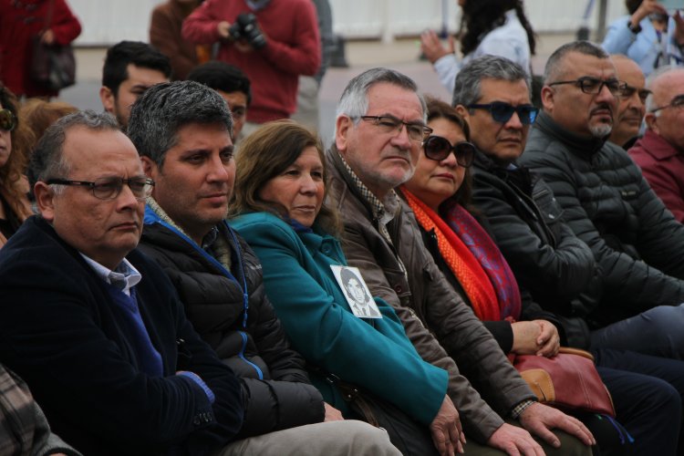 FAMILIARES DE DETENIDOS DESAPARECIDOS EXIGEN INFORMACIÓN A 43 AÑOS DEL GOLPE DE ESTADO FAMILIARES DE DETENIDOS DESAPARECIDOS EXIGEN INFORMACIÓN A 43 AÑOS DEL GOLPE DE ESTADO