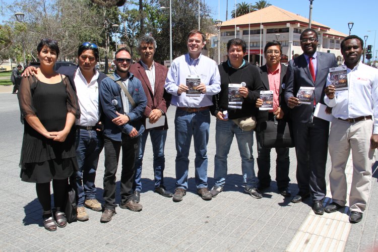 GOBIERNO REGIONAL Y PDI LANZAN CAMPAÑA PARA PREVENIR TRÁFICO ILEGAL DE MIGRANTES EN LA REGIÓN GOBIERNO REGIONAL Y PDI LANZAN CAMPAÑA PARA PREVENIR TRÁFICO ILEGAL DE MIGRANTES EN LA REGIÓN