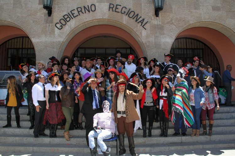 FUNCIONARIOS DEL GOBIERNO REGIONAL DE COQUIMBO CELEBRAN SUS 20 AÑOS FUNCIONARIOS DEL GOBIERNO REGIONAL DE COQUIMBO CELEBRAN SUS 20 AÑOS