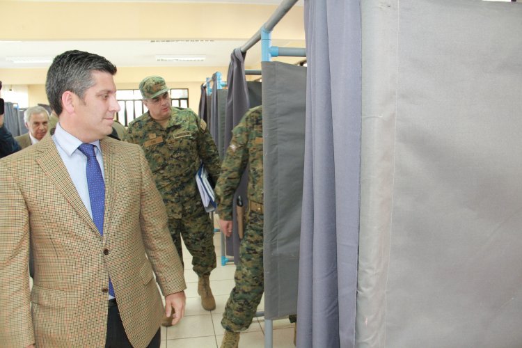 INTENDENTE CLAUDIO IBÁÑEZ: “HEMOS DISPUESTO TODAS LAS FACILIDADES PARA VOTAR” INTENDENTE CLAUDIO IBÁÑEZ: “HEMOS DISPUESTO TODAS LAS FACILIDADES PARA VOTAR”