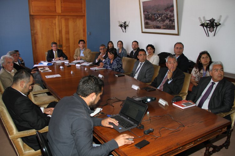 GOBIERNO APRUEBA NUEVO PARQUE DE ENERGÍA SOLAR QUE INVERTIRÁ 200 MILLONES DE DÓLARES EN LA HIGUERA GOBIERNO APRUEBA NUEVO PARQUE DE ENERGÍA SOLAR QUE INVERTIRÁ 200 MILLONES DE DÓLARES EN LA HIGUERA