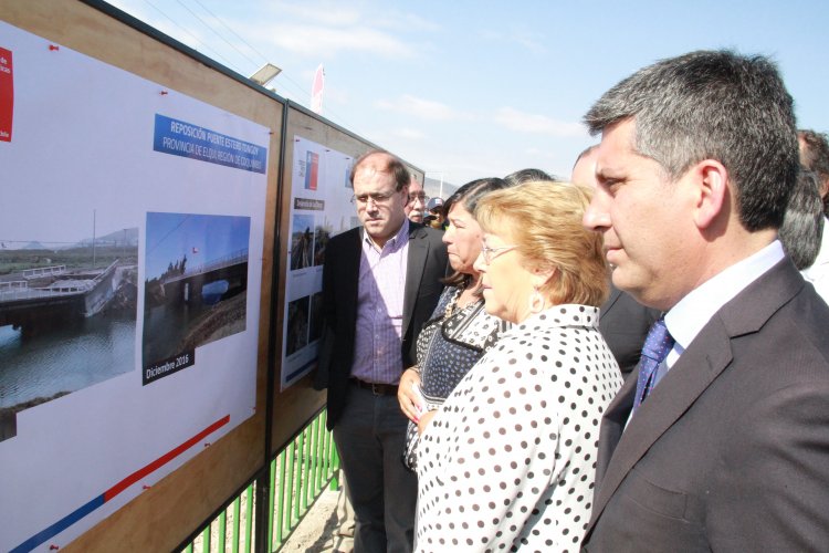 PRESIDENTA BACHELET ENTREGÓ NUEVO PASEO COSTERO Y PUENTE SOBRE EL ESTERO DE TONGOY