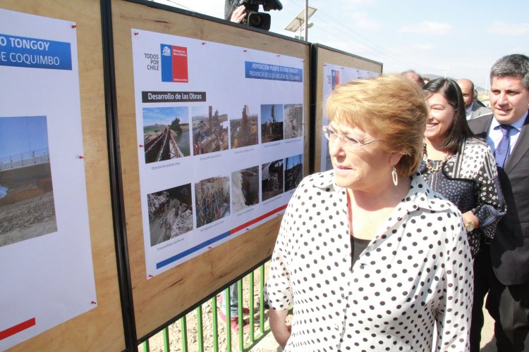 PRESIDENTA BACHELET ENTREGÓ NUEVO PASEO COSTERO Y PUENTE SOBRE EL ESTERO DE TONGOY PRESIDENTA BACHELET ENTREGÓ NUEVO PASEO COSTERO Y PUENTE SOBRE EL ESTERO DE TONGOY