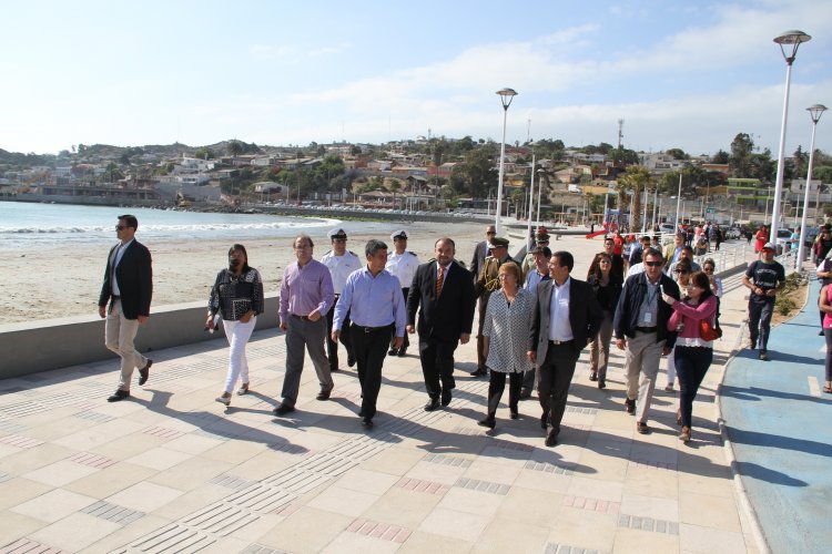 PRESIDENTA BACHELET ENTREGÓ NUEVO PASEO COSTERO Y PUENTE SOBRE EL ESTERO DE TONGOY PRESIDENTA BACHELET ENTREGÓ NUEVO PASEO COSTERO Y PUENTE SOBRE EL ESTERO DE TONGOY