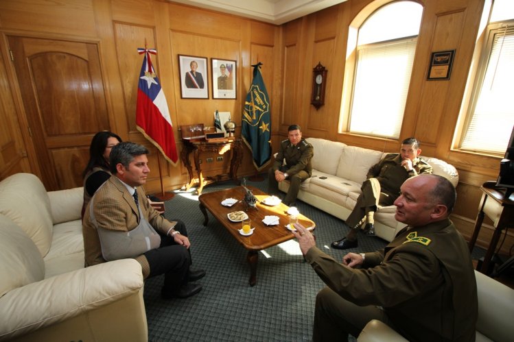 INTENDENTE IBÁÑEZ RECONOCE LABOR DE CARABINEROS EN SU 90° ANIVERSARIO INSTITUCIONAL