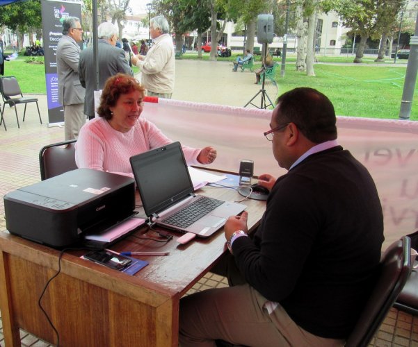 SERVICIO ELECTORAL ACERCA LOS TRÁMITES A LA COMUNIDAD