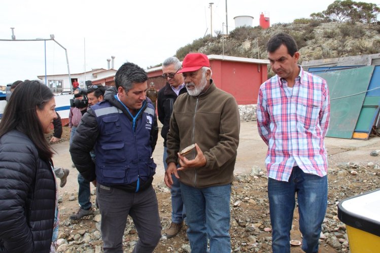 VECINOS DE PUERTO ALDEA Y AUTORIDADES REGIONALES ANALIZAN SITUACIÓN DE CAMINOS TRAS SISTEMA FRONTAL