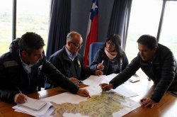 INTENDENTE IBÁÑEZ COORDINÓ PUENTE AÉREO PARA ENVIAR ALIMENTOS A ZONAS ALEJADAS DE RÍO HURTADO