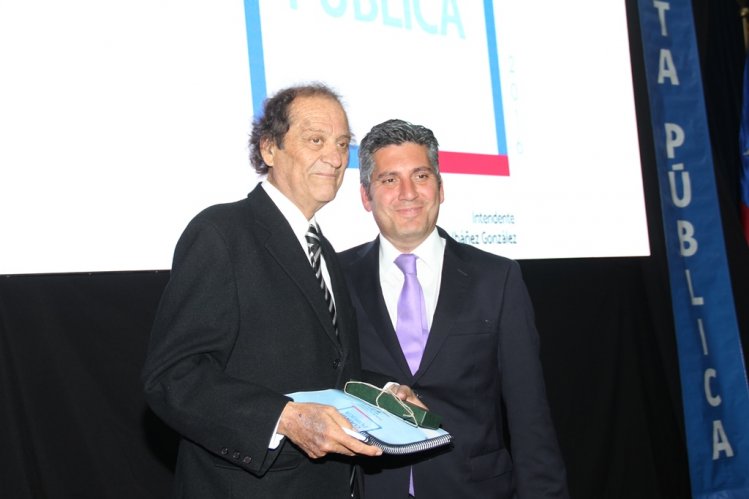 GOBIERNO REGIONAL CONSOLIDA AVANCES EN SALUD, EDUCACIÓN Y OBRAS DE BENEFICIO SOCIAL GOBIERNO REGIONAL CONSOLIDA AVANCES EN SALUD, EDUCACIÓN Y OBRAS DE BENEFICIO SOCIAL