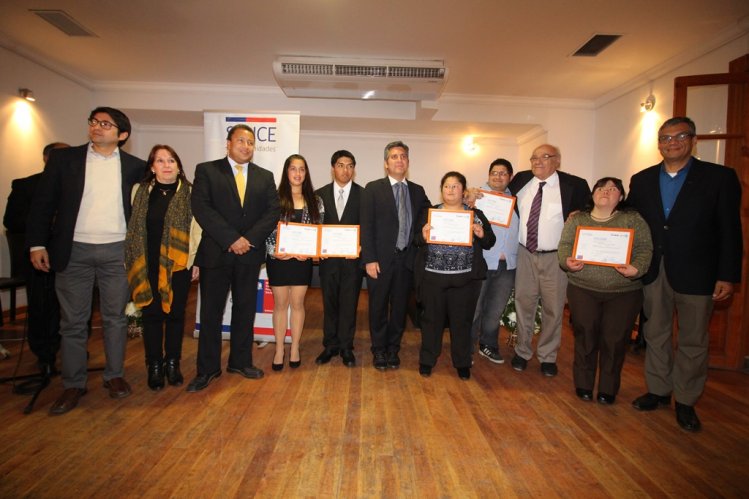 PERSONAS CON DISCAPACIDAD COGNITIVA LOGRAN CERTIFICACIÓN PARA INGRESAR AL MERCADO LABORAL PERSONAS CON DISCAPACIDAD COGNITIVA LOGRAN CERTIFICACIÓN PARA INGRESAR AL MERCADO LABORAL