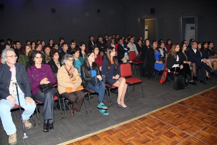 INTENDENTE IBÁÑEZ SALUDA A LAS ENFERMERAS EN SU DÍA