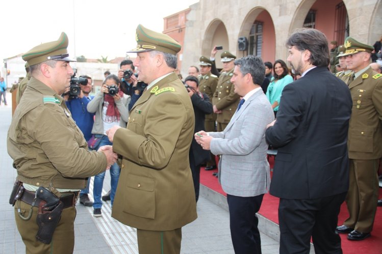 NUEVOS VEHÍCULOS PARA CARABINEROS EN LA REGIÓN DE COQUIMBO Y VISITA DEL GENERAL DIRECTOR A UNIDADES