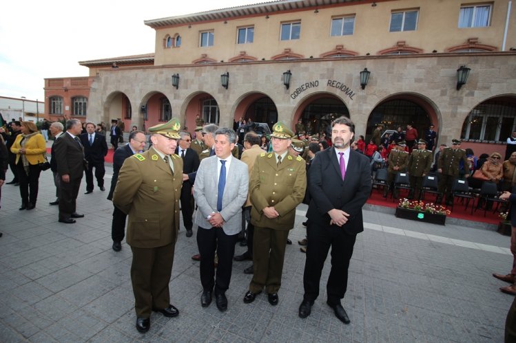 NUEVOS VEHÍCULOS PARA CARABINEROS EN LA REGIÓN DE COQUIMBO Y VISITA DEL GENERAL DIRECTOR A UNIDADES