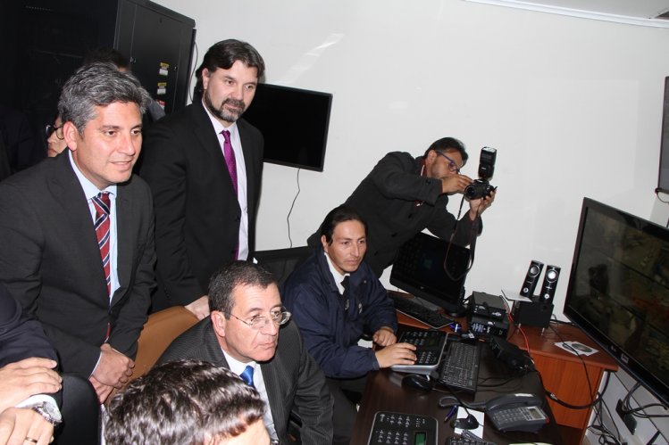 $220 MILLONES HA INVERTIDO EL GOBIERNO MEDIANTE PROYECTOS DEL PLAN COMUNAL DE SEGURIDAD PARA COQUIMBO $220 MILLONES HA INVERTIDO EL GOBIERNO MEDIANTE PROYECTOS DEL PLAN COMUNAL DE SEGURIDAD PARA COQUIMBO