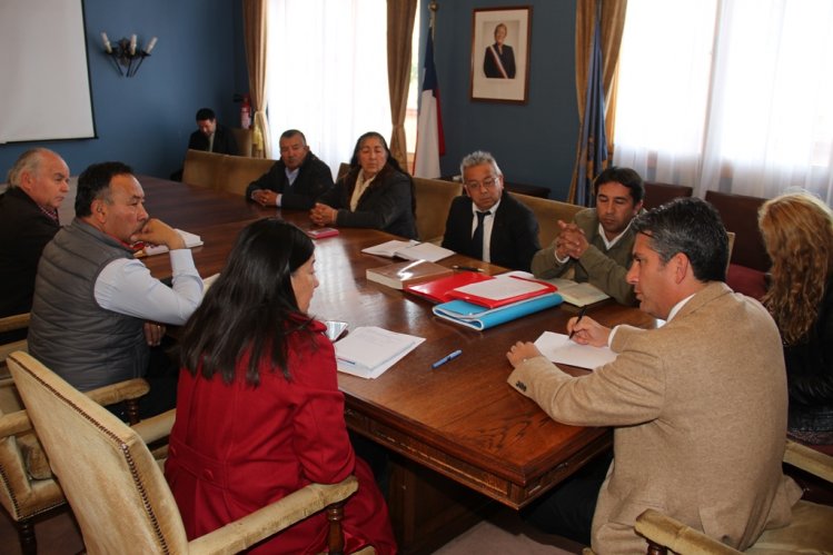 INTENDENTE CLAUDIO IBÁÑEZ ACELERA GESTIONES PARA REIMPULSAR EL EMBALSE LA TRANCA