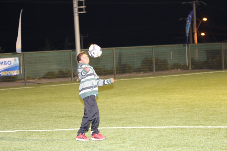 COMUNIDAD DE GUANAQUEROS YA PUEDE DISFRUTAR DE SU NUEVO ESTADIO DE FÚTBOL