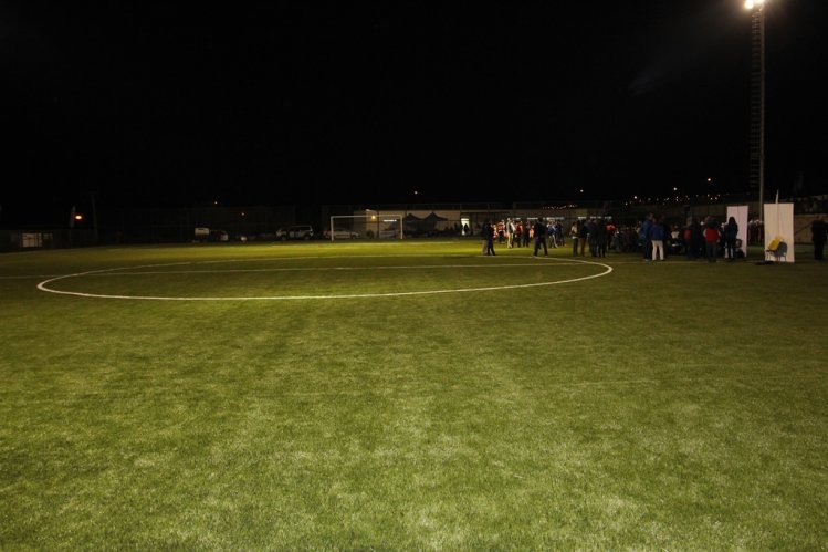 COMUNIDAD DE GUANAQUEROS YA PUEDE DISFRUTAR DE SU NUEVO ESTADIO DE FÚTBOL