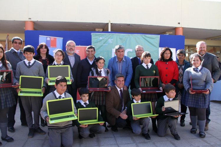 MAYOR INCLUSIÓN LOGRAN 217 NIÑ@S DE VICUÑA GRACIAS A PROGRAMA PRESIDENCIAL “ME CONECTO PARA APRENDER” MAYOR INCLUSIÓN LOGRAN 217 NIÑ@S DE VICUÑA GRACIAS A PROGRAMA PRESIDENCIAL “ME CONECTO PARA APRENDER”