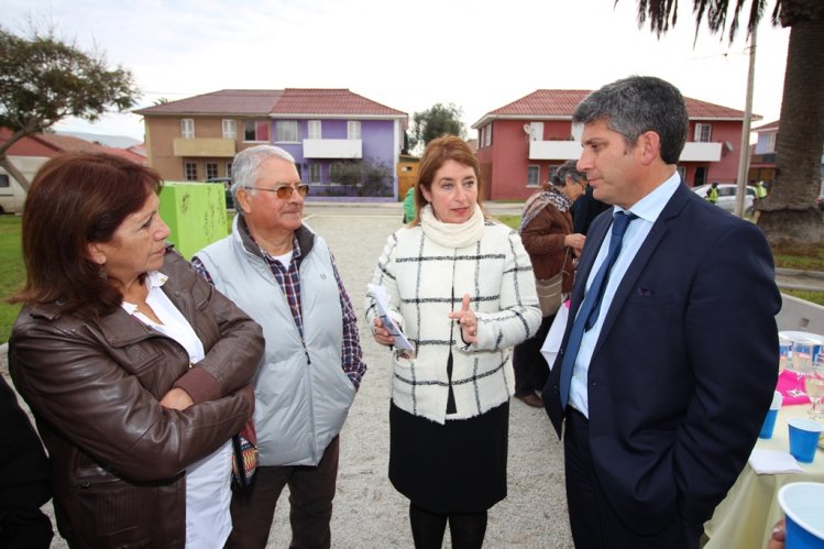 GOBIERNO ENTREGA NUEVA PLAZA PARA VECINOS DE COQUIMBO