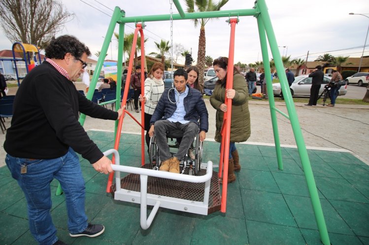 GOBIERNO ENTREGA NUEVA PLAZA PARA VECINOS DE COQUIMBO