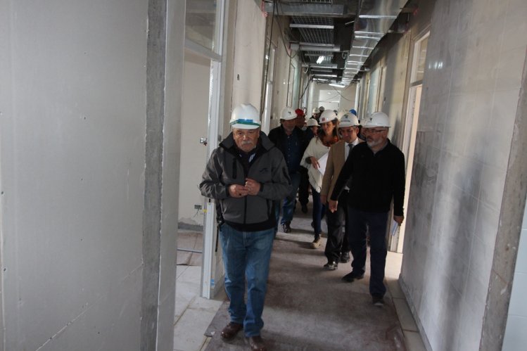 VECINOS Y AUTORIDADES RECORRIERON OBRAS DE LOS NUEVOS CESFAM DE TIERRAS BLANCAS Y PAN DE AZÚCAR VECINOS Y AUTORIDADES RECORRIERON OBRAS DE LOS NUEVOS CESFAM DE TIERRAS BLANCAS Y PAN DE AZÚCAR