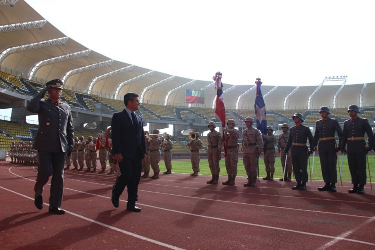 SOLDADOS DEL REGIMIENTO COQUIMBO REALIZAN SOLEMNE JURAMENTO A LA BANDERA