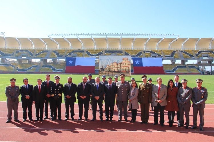 SOLDADOS DEL REGIMIENTO COQUIMBO REALIZAN SOLEMNE JURAMENTO A LA BANDERA