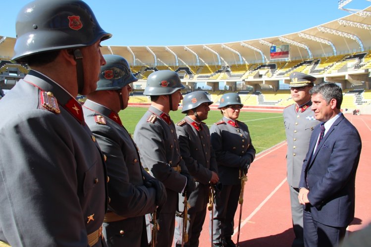 SOLDADOS DEL REGIMIENTO COQUIMBO REALIZAN SOLEMNE JURAMENTO A LA BANDERA