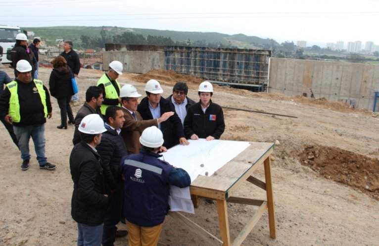 CON PASO SOBRE NIVEL EN BALMACEDA AVANZAN OBRAS DEL EJE CISTERNAS