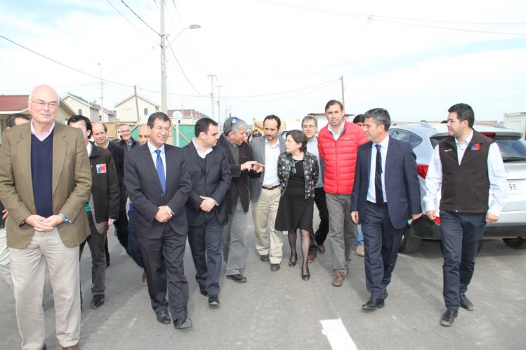 FAMILIAS DE CALETA SAN PEDRO RECIBEN VIVIENDAS EN PROYECTO CON INTEGRACIÓN SOCIAL