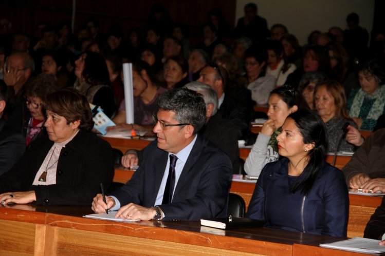 ORGANIZACIONES Y VECINOS DE LA SERENA RECIBIERON CHARLA MAGISTRAL SOBRE MEDIACIÓN DE CONFLICTOS