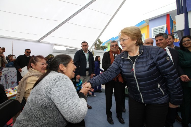 PRESIDENTA BACHELET ENTREGA A LA COMUNIDAD NUEVO JARDÍN INFANTIL EN LA PAMPILLA