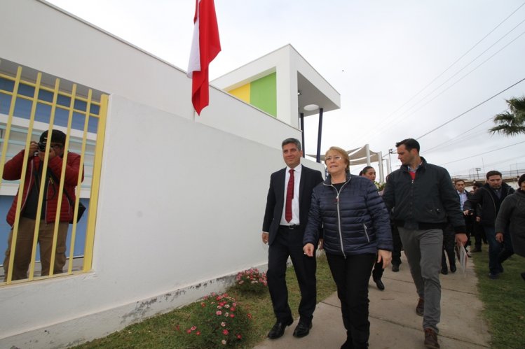 PRESIDENTA BACHELET ENTREGA A LA COMUNIDAD NUEVO JARDÍN INFANTIL EN LA PAMPILLA