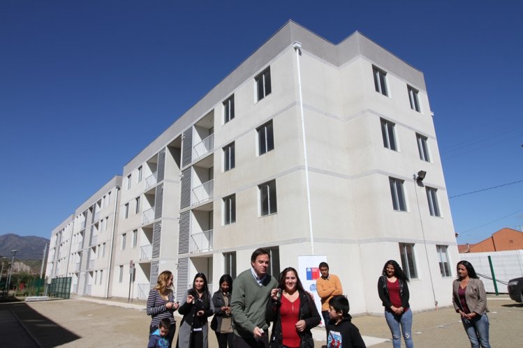 FAMILIAS DE OVALLE RECIBEN LLAVES DE SU VIVIENDA EN PROYECTO CON INTEGRACIÓN SOCIAL