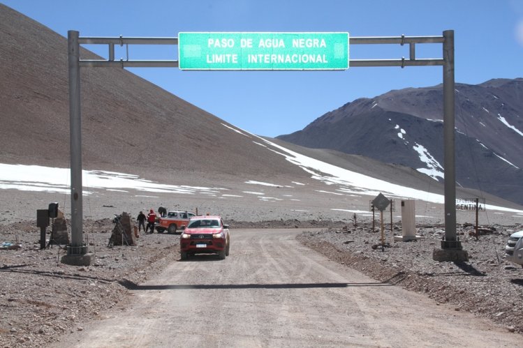 GOBIERNO Y EMPRESARIOS ABORDAN DESARROLLO Y OPORTUNIDADES DEL TÚNEL AGUA NEGRA