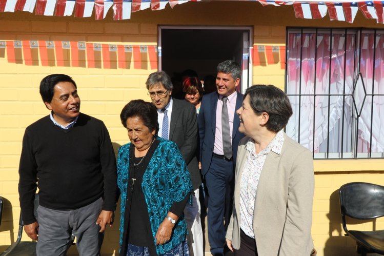 FAMILIAS DE BAQUEDANO DAMNIFICADAS DEL 16S DESTACAN APOYO DEL GOBIERNO EN SU REUBICACIÓN FAMILIAS DE BAQUEDANO DAMNIFICADAS DEL 16S DESTACAN APOYO DEL GOBIERNO EN SU REUBICACIÓN