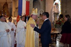 INTENDENTE CLAUDIO IBÁÑEZ RESALTA DISCURSO DE MONSEÑOR REBOLLEDO DURANTE TE DEUM