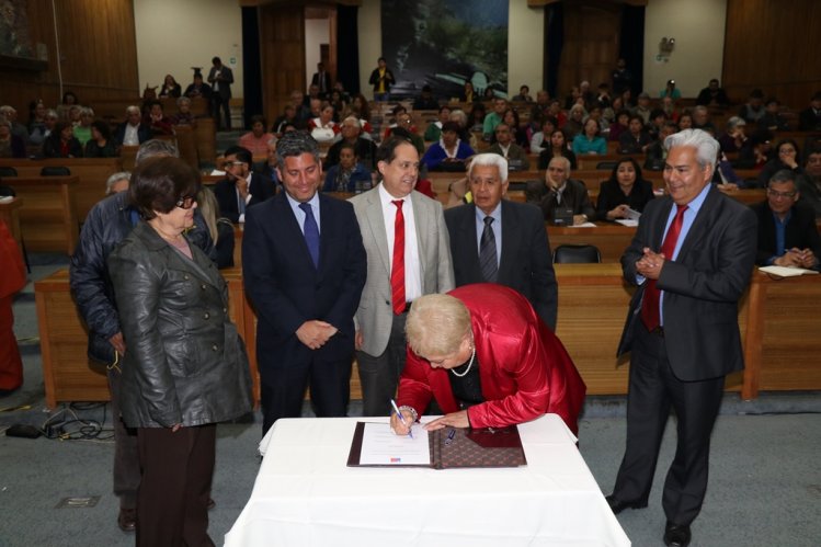 ADULTOS MAYORES CELEBRAN PROTOCOLO DE ATENCIÓN PREFERENCIAL EN SALUD