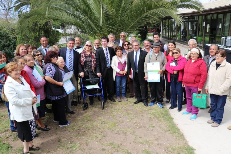 ADULTOS MAYORES DE LA REGIÓN RECIBEN SUBSIDIOS PARA EL ARRIENDO DE UNA VIVIENDA