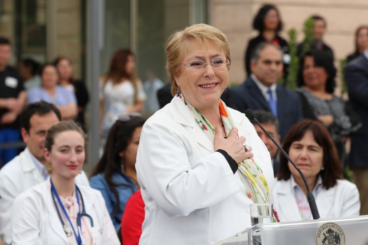 PRESIDENTA BACHELET INAUGURÓ EL NUEVO HOSPITAL DE SALAMANCA