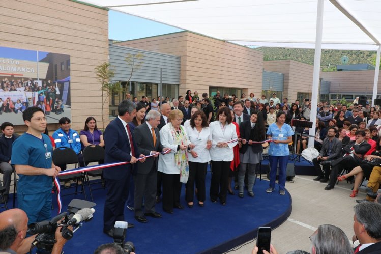 PRESIDENTA BACHELET INAUGURÓ EL NUEVO HOSPITAL DE SALAMANCA