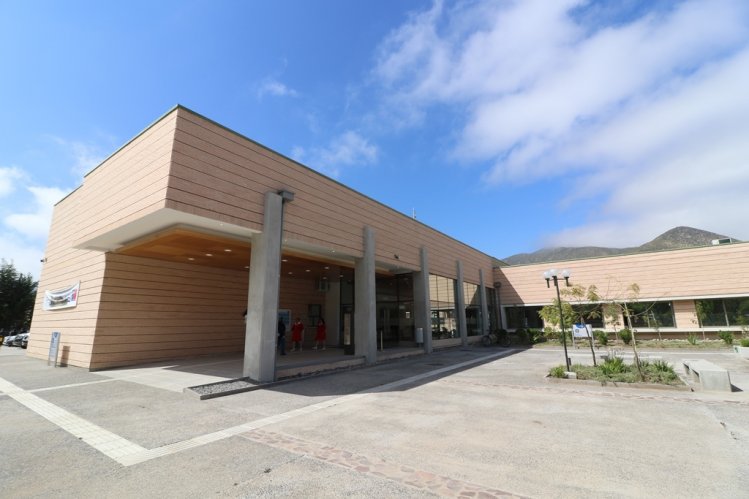 PRESIDENTA BACHELET INAUGURÓ EL NUEVO HOSPITAL DE SALAMANCA