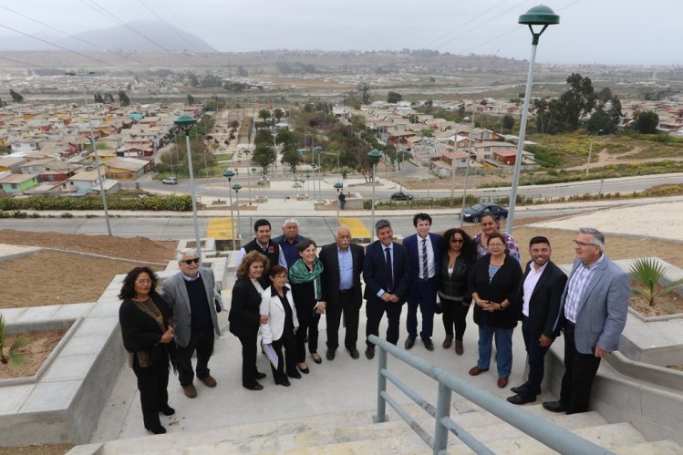 GOBIERNO ENTREGA PARQUE URBANO LAMBERT CON NUEVO MIRADOR Y ZONA DE JUEGOS