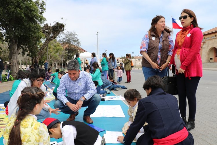 NIÑOS Y NIÑAS DE LA REGIÓN CELEBRARON SU DÍA DEL PATRIMONIO “MONUMENTEANDO CHILE EN PAPEL”